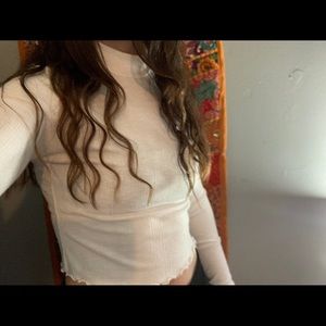 Long sleeve white garage top.